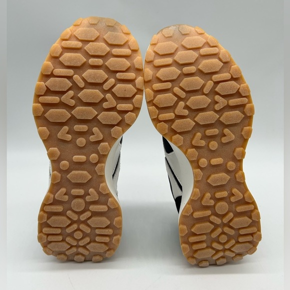 Steve Madden Kendrix Black White Lace-Up Sneakers Women’s Sz 9 New With Box - Picture 8 of 13